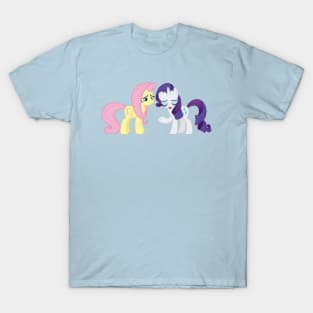 Rarity talking to Fluttershy 2 T-Shirt